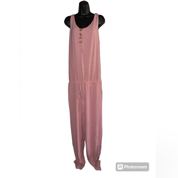 Zenana Sleeveless Jogger Jumpsuit in Light Rose - Size 3X - Picture 4 of 5